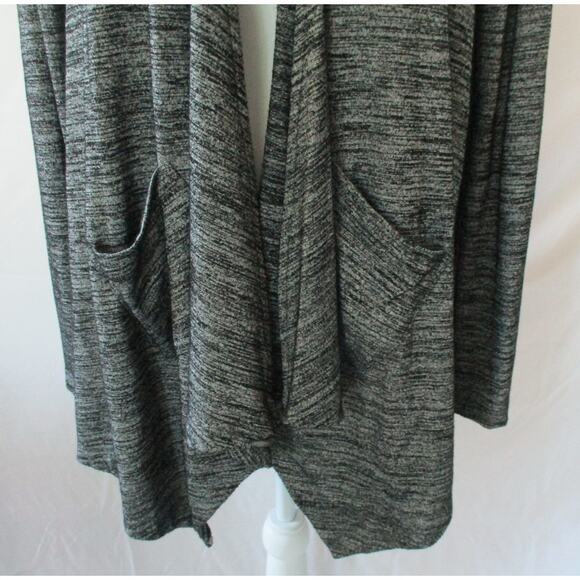 Mudd Women's Long Sleeve Gray & Black Open Front Cardigan Sweater Size Medium - Picture 3 of 10
